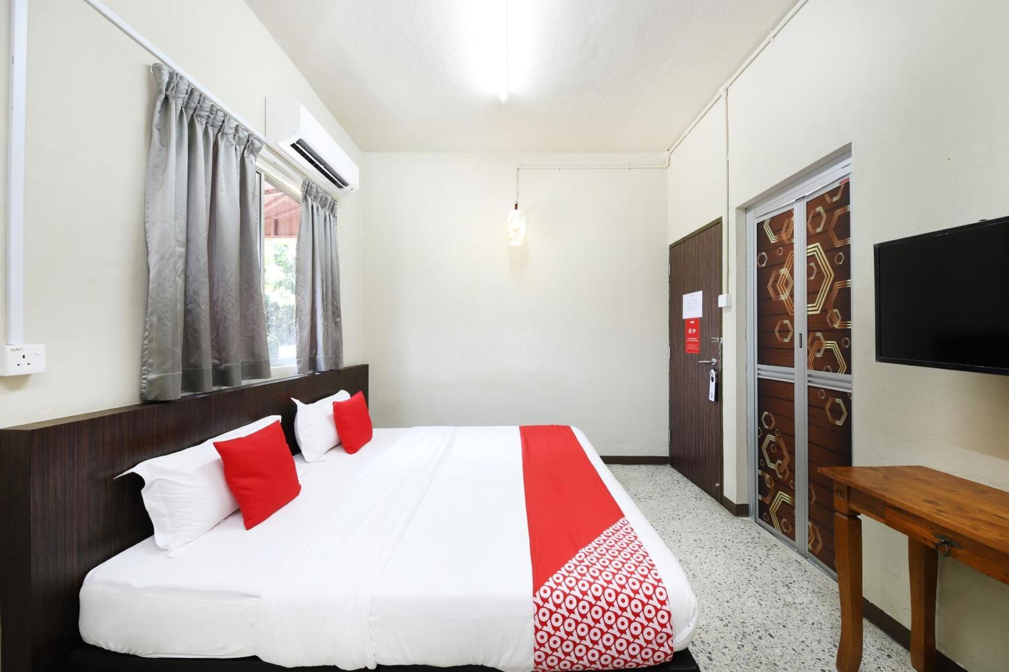 Oyo 507 Aikka Hotel Butterworth Exterior photo